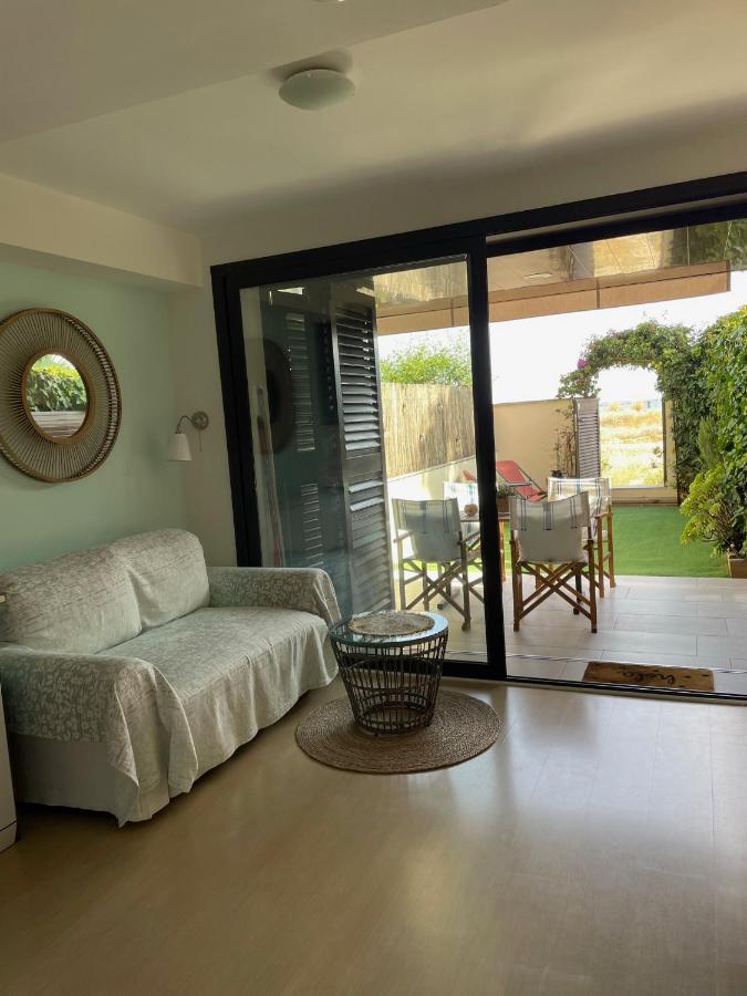 Beach Flat With Garden Castelldefels Ngoại thất bức ảnh