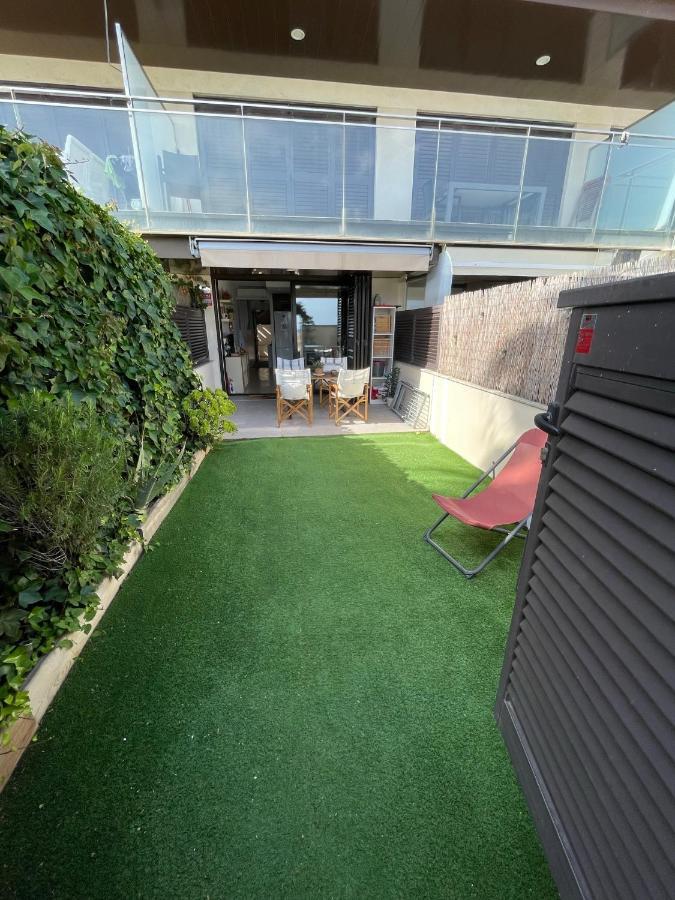 Beach Flat With Garden Castelldefels Ngoại thất bức ảnh